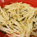 ＊＊みぃ's cooksnap of when they made お弁当に♪モヤシとワカメのラー油和え.