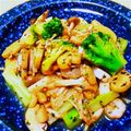 becky0118's cooksnap of when they made 海老とキノコのバジルペーストでアヒージョ.