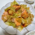 みぃぃちゃま's cooksnap of when they made 簡単！フライパン1つ鮭のちゃんちゃん焼き.