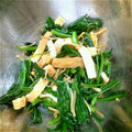 かせぃじん's cooksnap of when they made ほうれんそうと油揚げのなめたけ和え.