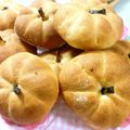 ちかべい's cooksnap of when they made かぼちゃの形の、かぼちゃあんパン☆.