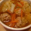 レオン犬's cooksnap of when they made キムチ団子のお手軽スープ.