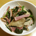 ぽりぽり拓庵's cooksnap of when they made ほうれん草と舞茸のバター醤油炒め♡.