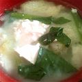 nishipin's cooksnap of when they made 超簡単　小松菜とつぶし豆腐の味噌汁.