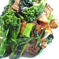 prara's cooksnap of when they made 菜の花とベーコンのオイマヨ炒め.