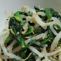 春風とギター's cooksnap of when they made サラダ感覚☆ほうれん草ともやしのナムル.