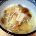 U＾w＾Uわん's cooksnap of when they made ♥きのこのお味噌汁♥.