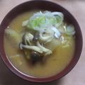 ひトみ's cooksnap of when they made 塩麹きのこ入り豚汁.