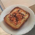 サーフブレイド's cooksnap of when they made ＊塩こんぶと鮭のチーズトースト＊.