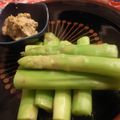tomokoshiawase's cooksnap of when they made アスパラのゴママヨネーズ.