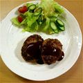 ★しょ～こりん★'s cooksnap of when they made ニンジンたっぷりブタ肉ハンバーグ.