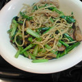 QueenPrincess's cooksnap of when they made 小松菜とマイタケの和風パスタ.