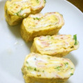 ケルリ's cooksnap of when they made うちの定番☆彩カニカマ卵焼き.