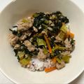 こーやんたん's cooksnap of when they made 子どもも大好き♡小松菜ひき肉丼.
