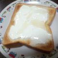 亜久里's cooksnap of when they made 簡単☆水切りヨーグルトのはちみつトースト.