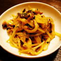 莉彩パパ's cooksnap of when they made いかともやしのカレー炒め.
