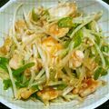 naga_sato's cooksnap of when they made ニーヤンチースー（鶏肉とモヤシの生姜炒め.