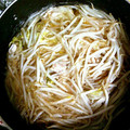 カズチャンユウチャン's cooksnap of when they made 豚肉と白菜の重ね蒸し・もやし鍋.