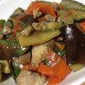 おにかぼちゃ's cooksnap of when they made 簡単！茄子とピーマン鶏挽肉オイスター炒め.