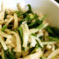 kaeru1gou's cooksnap of when they made ﾎｳﾚﾝｿｳと大根の胡麻ﾎﾟﾝ和え.