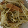 みえちっち's cooksnap of when they made 魚肉ソーセージともやしのオイマヨ炒め.