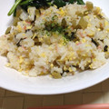 ウミソラ１０'s cooksnap of when they made 野沢菜と炒り卵のおにぎり.