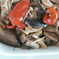 ままんき's cooksnap of when they made きのこと豚肉の醤油マヨ炒め.