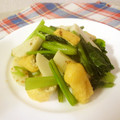 ローズレース's cooksnap of when they made もう一品☆小松菜とかまぼこのあっさり炒め.