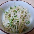 だんご社長's cooksnap of when they made もやしと貝割れのゴママヨ和え.
