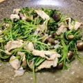 maarine's cooksnap of when they made 豆苗の炒め物.