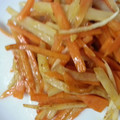 wakko1111's cooksnap of when they made ＊大根皮と人参のオイマヨ炒め＊.