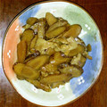 MiMiyuyuyu's cooksnap of when they made 定番♪♪✿ごぼうと豚肉の❀煮物✿.
