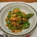 華舞蘭's cooksnap of when they made 芽キャベツとチキンのコンソメバター炒め.