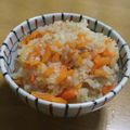 優子んぐ's cooksnap of when they made 簡単♪ツナとにんじんの炊き込みご飯.