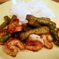 LA017's cooksnap of when they made アスパラとエビのピリ辛炒め.