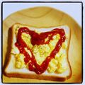mikkosann's cooksnap of when they made ☆スクランブルエッグ☆トースト.