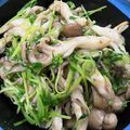 しゅがーぐらいだー's cooksnap of when they made 黄金比★豆苗ときのこの塩ダレ炒め.