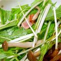 えずりん's cooksnap of when they made 水菜のサラダ☆ベーコンとキノコ和え.