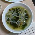 まき1216's cooksnap of when they made ♥もやしとワカメの食べるスープ♥.