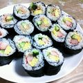 チロル58's cooksnap of when they made 胡瓜、カニカマ、シーチキンの巻き巻き寿司.