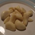 mikochang's cooksnap of when they made 簡単に剥けちゃう♪ニンニクの皮.