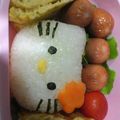 とみあま's cooksnap of when they made 簡単キャラ弁☆キティちゃん.