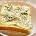ねこのかあさん's cooksnap of when they made ブルーチーズで☆リッチなトースト.