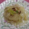 mikeutako's cooksnap of when they made 春雨とキャベツのアンチョビ炒め.