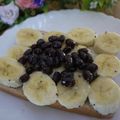 スタイリッシュママ's cooksnap of when they made バナナぜんざい！？甘いトースト.