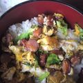 ☆しいたんママ☆'s cooksnap of when they made 一人ランチ＊ウインナー玉子のっけ丼.