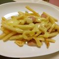 ayaakari's cooksnap of when they made パリッと朝食ウインナー✿ポテトチーズ焼き.