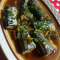 37工房's cooksnap of when they made 秋刀魚と生姜のかば焼き風煮込み.