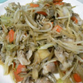 おにぎりんこ's cooksnap of when they made シャキシャキ☆豚♪ごぼう♪もやし炒め.