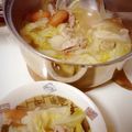 guriko0414's cooksnap of when they made 我が家の即席鍋『キャベツのコンソメ鍋』.